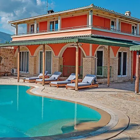 Amor Villa Laganász