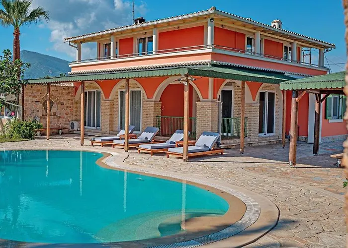 Amor Villa Лаганас