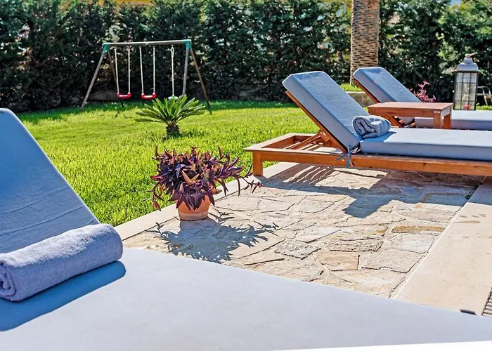 Amor Villa * Laganas